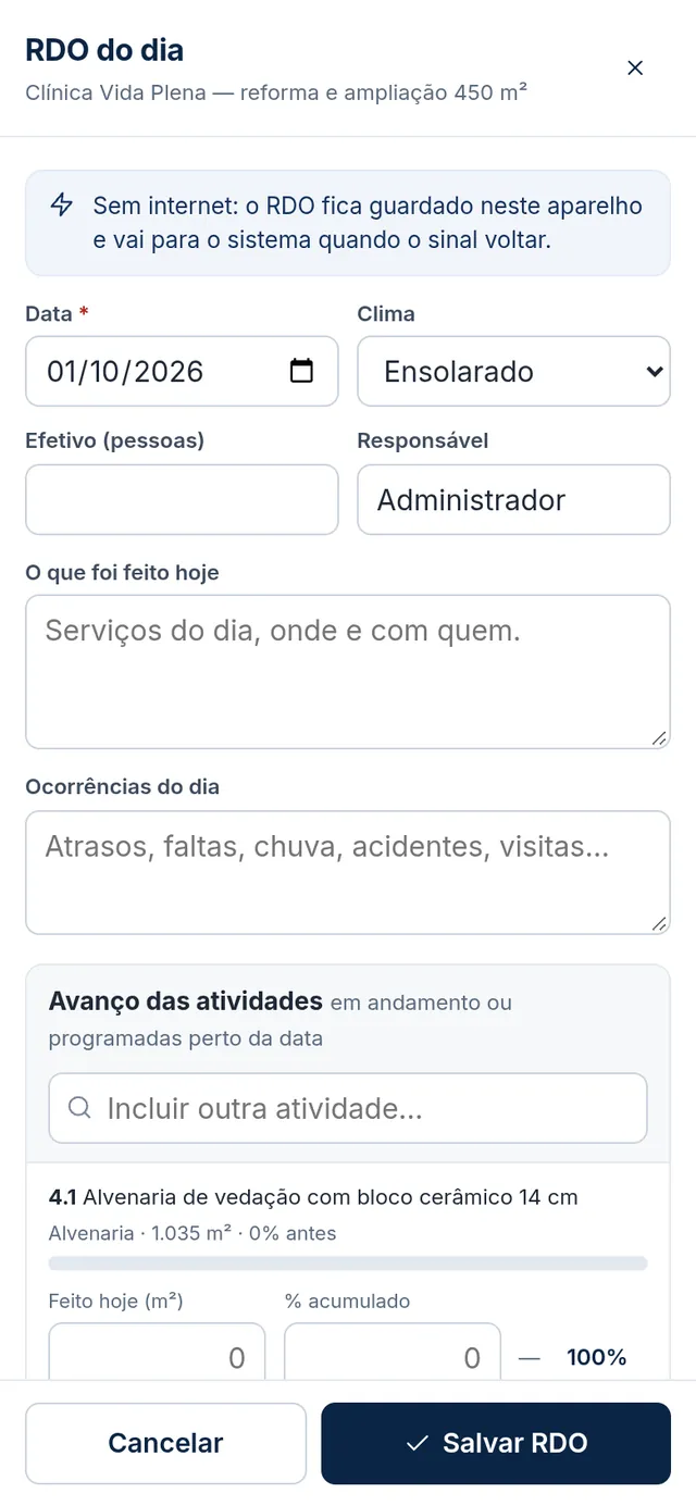 Formulário do RDO do dia no celular, com clima, efetivo e avanço das atividades